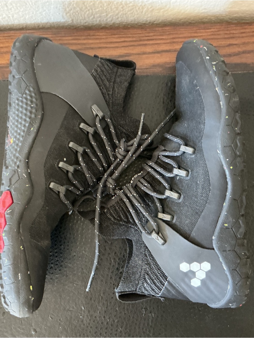 Vivobarefoot Women Magna Trail Hiking Zero Drop Black High Top Shoe Size 36L